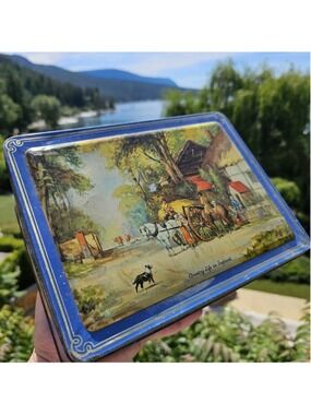 Vintage Milady Toffee Tin Waller & Hartley Blackpool England Country Life Barley